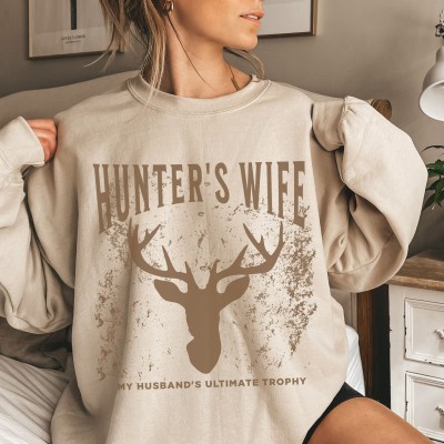 Hunters Wife Sweatshirt for Hunting Wife Deer Sweater Hunting Shirt Funny Hunting Shirt for Ladies Hunters Girlfriend Gift for Hunters Wife
