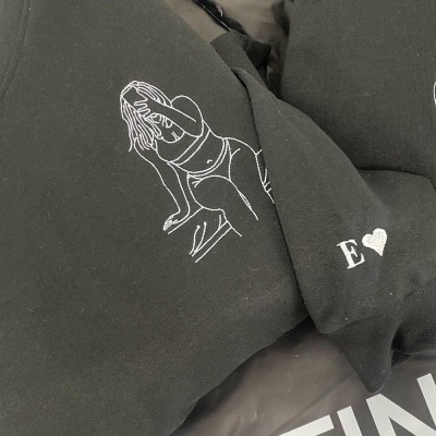 Personalized Embroidered Portrait Sweatshirt with Photo Outline For Couple Valentine's Day