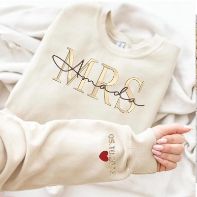 Custom Embroidered Mr & Mrs Sweatshirt & Hoodie, Personalized Couple Names, Custom Anniversary Date On Sleeve With Heart, Gifts For Wife, Husband, Gift For Anniversary, Couple Gifts